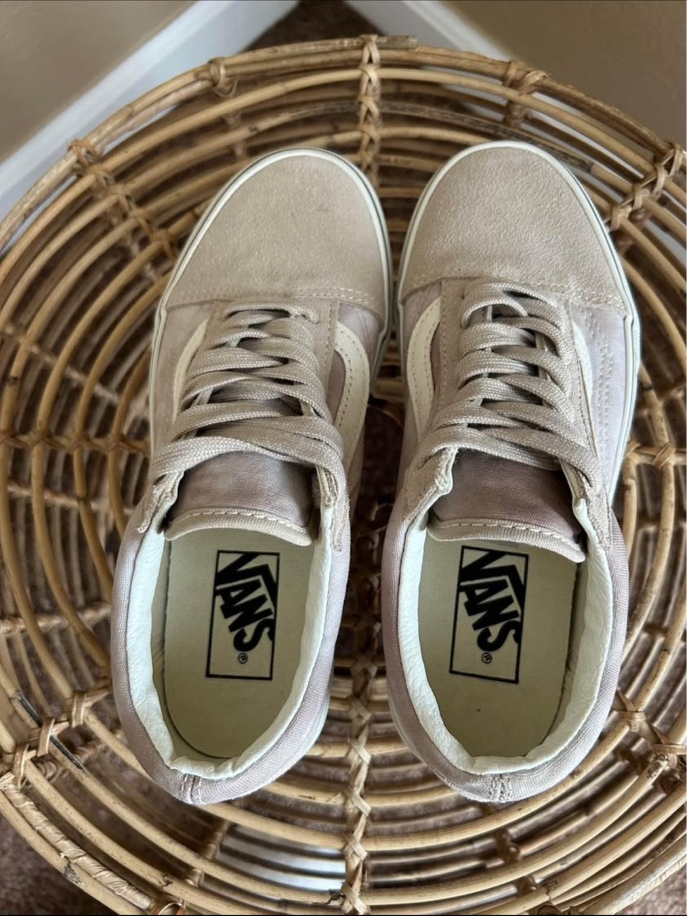 Vans - Picture 4 of 5